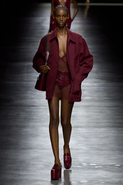 Look 34